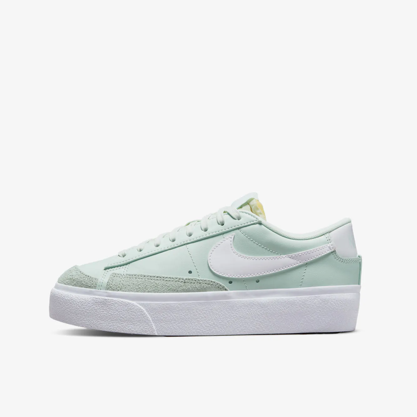 W BLAZER LOW PLATFORM